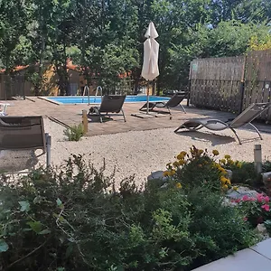 Dee's House And Pool Ferienhaus